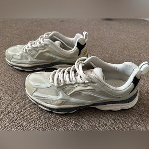 Zara Men’s Sneakers - Chunky Retro - Beige/White - Men’s Size EUR 42 - (US 9)
